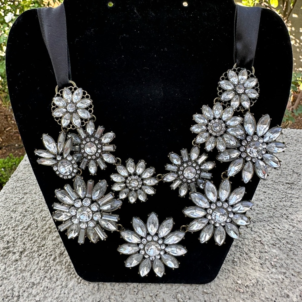 Sugar Fix Flower Statement Necklace